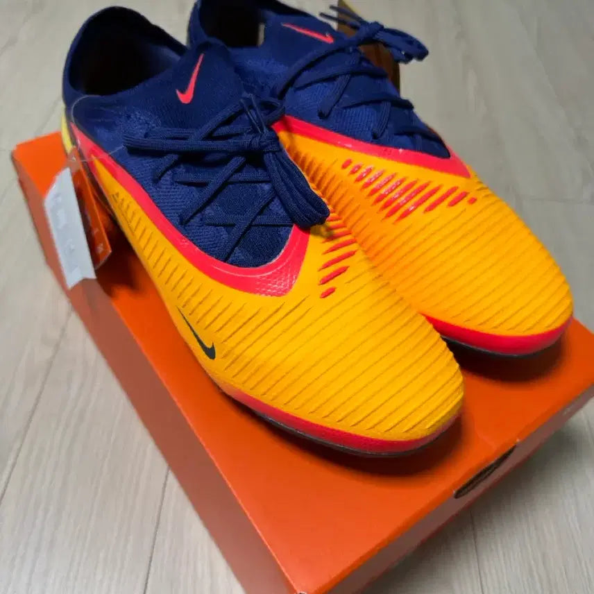 [BUNJANG] Nike Phantom 6 Low Pro FG Soccer Cleats Haaland Edition 275 / (새상품) 나이키 팬텀 6 로우 프로 FG 축구화 275