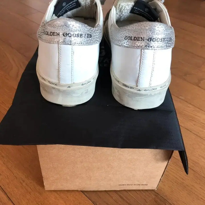 [BUNJANG] Golden Goose White Silver Sneakers 36 / 골든구스 화이트 실버 스니커즈 36