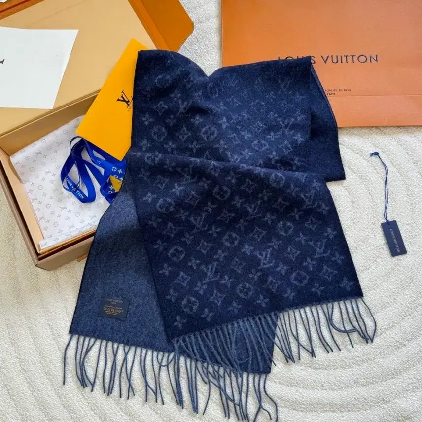 [BUNJANG] Louis Vuitton Blue Muffler / 루이비통 LV 블루 머플러 구매