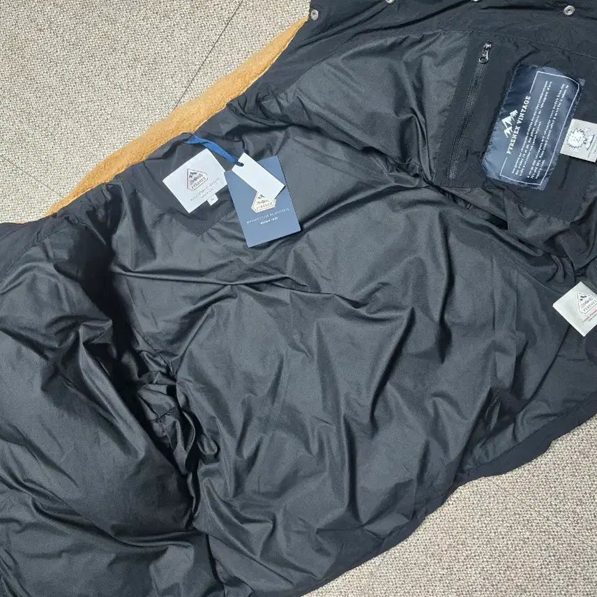 [BUNJANG] Pyrenex Pieri Padded Jacket (XL) / (XL) 25FW 피레넥스 피에리 패딩