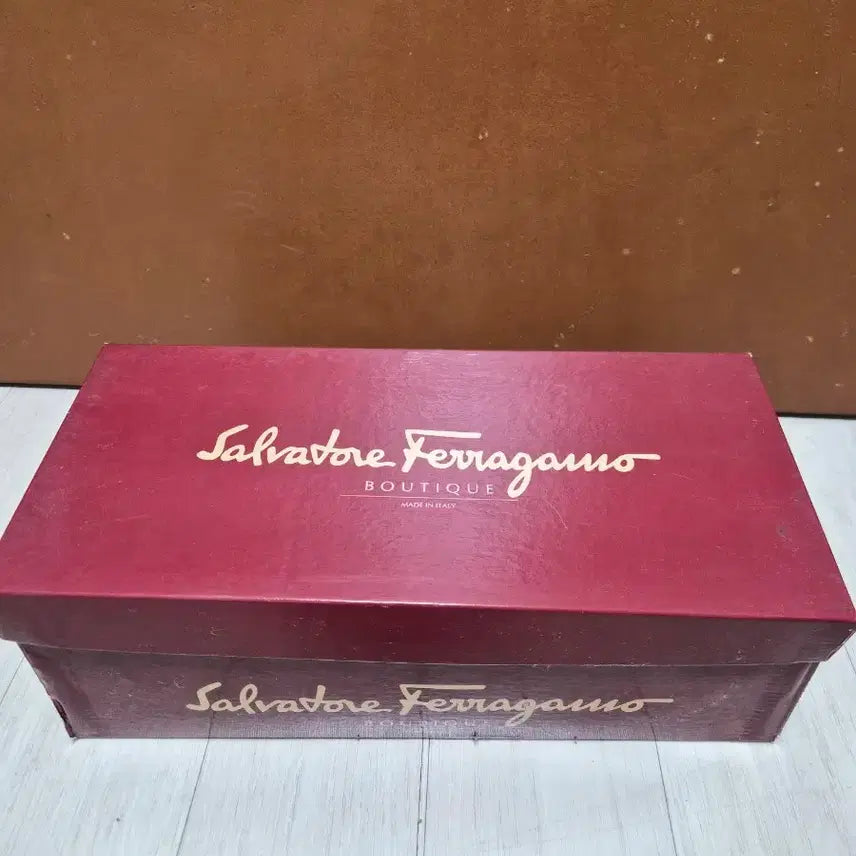 [BUNJANG] Ferragamo Women's Shoes Beige / 페라가모 여성구두 240