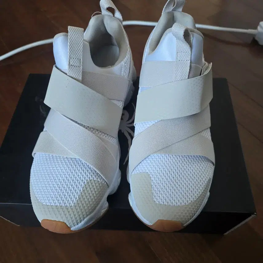 [BUNJANG] Spider Sneakers / 스파이더 운동화