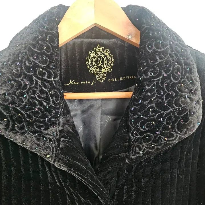 [BUNJANG] Kim Min Ju Collection Velvet Black Jacket / Kim min ju 컬렉션 벨벳 블랙 자켓88