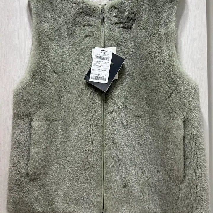 [BUNJANG] Mink Vest (New) / (3/3 판매종료)코펜하겐퍼 밍크베스트(새상품)