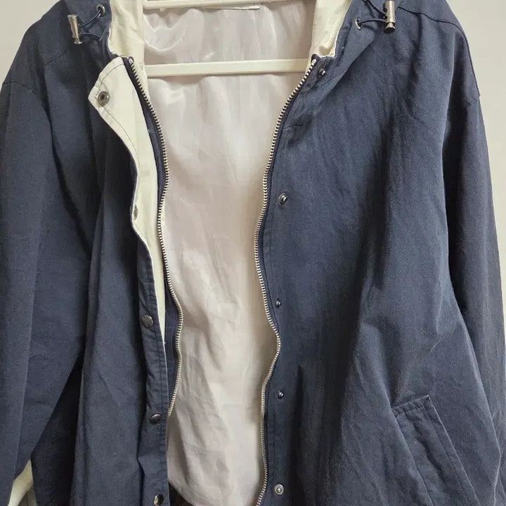 [BUNJANG] Kiki Love Navy Hooded Parka Jacket / 키키러브 네이비 후드 야상 점퍼 자켓