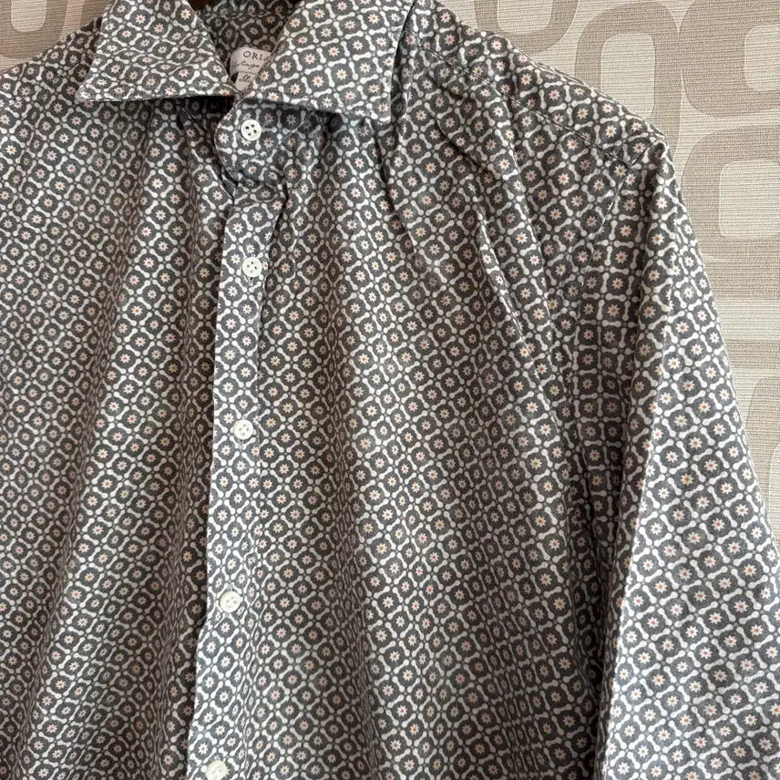 [BUNJANG] Orian Floral Pattern Shirt / Orian 오리앙 플라워 패턴 셔츠