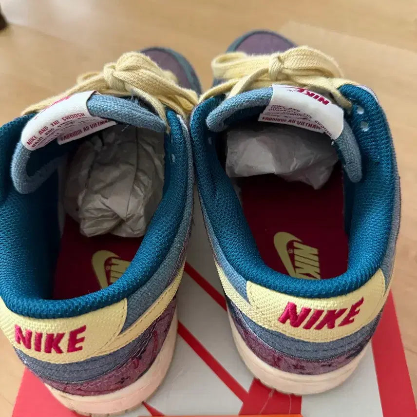 [BUNJANG] Nike Dunk Low Community Garden Sneakers / 나이키 덩크 로우 커뮤니티 가든 245 판매 합니다