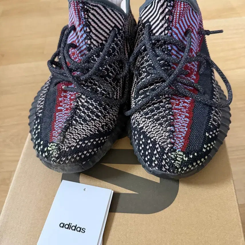 [BUNJANG] Adidas Yeezy Boost Yzyhl 245 Sneakers / 이지부스트 예힐 245 판매 합니다