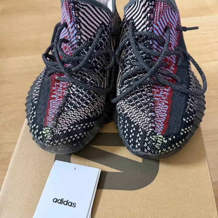 [BUNJANG] Adidas Yeezy Boost Yzyhl 245 Sneakers / 이지부스트 예힐 245 판매 합니다