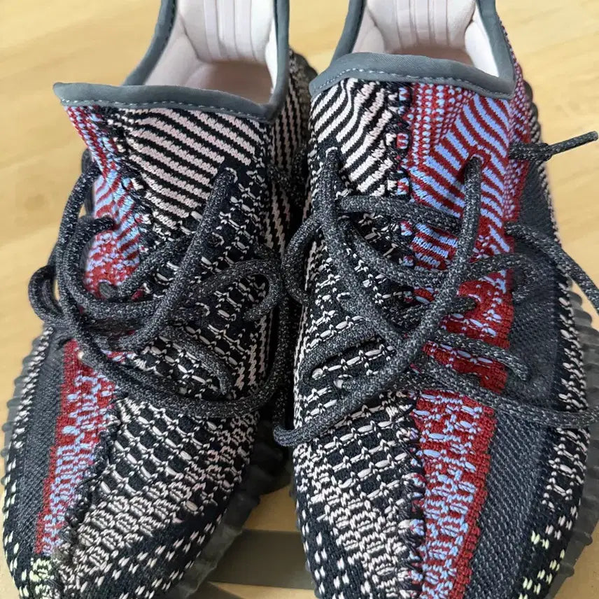[BUNJANG] Adidas Yeezy Boost Yzyhl 245 Sneakers / 이지부스트 예힐 245 판매 합니다