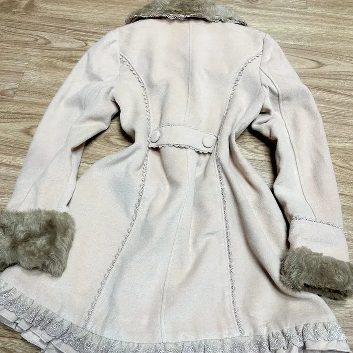 [BUNJANG] Axes Femme Ribbon Lace Coat / 빈티지 엑시즈팜 퍼 리본 레이스 코트 히메갸루 로걀 라떼 공겜여주 짜잔씨