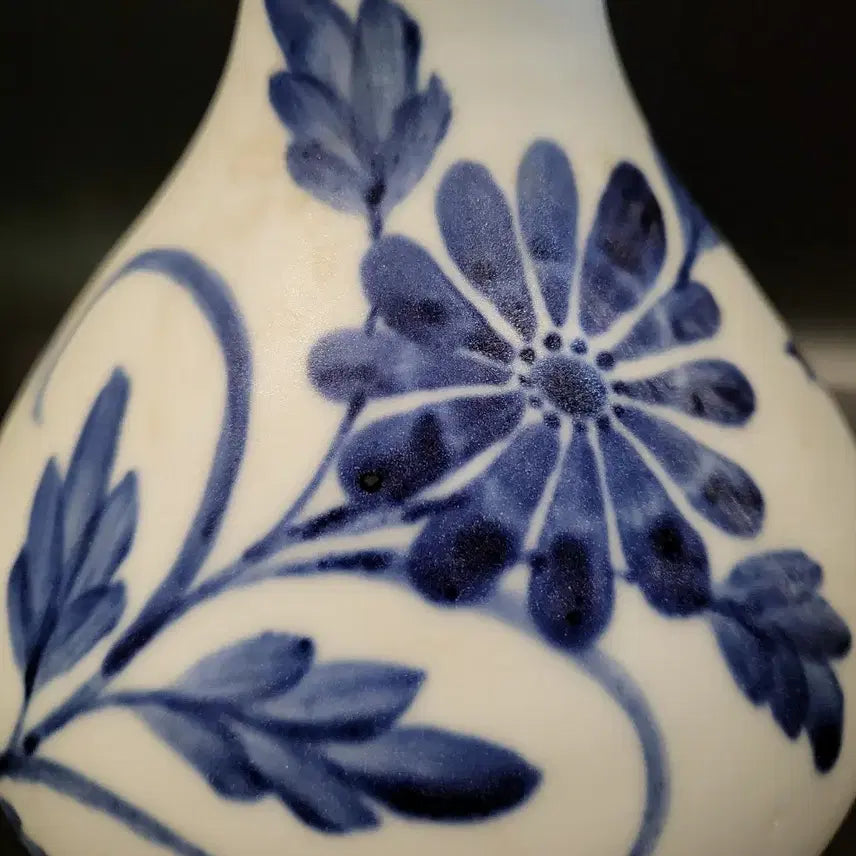 [BUNJANG] Celadon Porcelain Bird and Flower Motif Bottle / 청화백자 화조도 주병