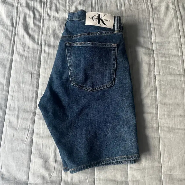 [BUNJANG] Calvin Klein Denim Shorts / 켈빈클라인 데님 반바지