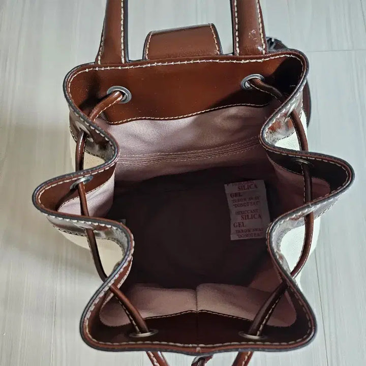 [BUNJANG] Le Louvre Sac de Poche / 루에브르 삭드 포쉐 sac de poche