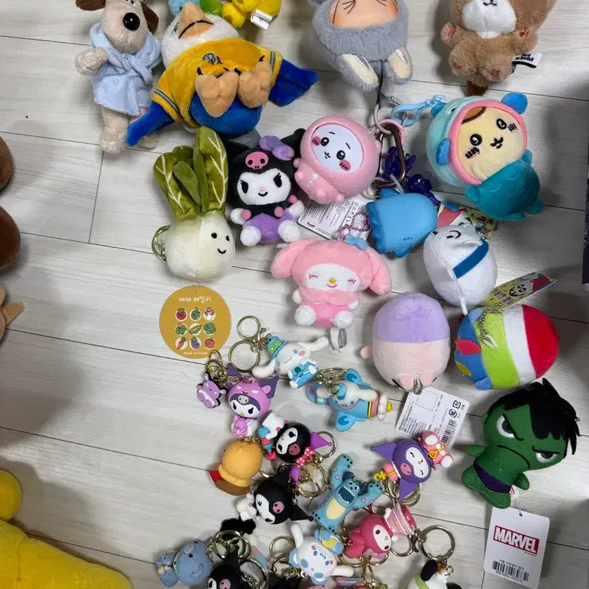 [BUNJANG] Character Keyring Collection / 인형 키링 모음 (산리오/마블/캐릭터)