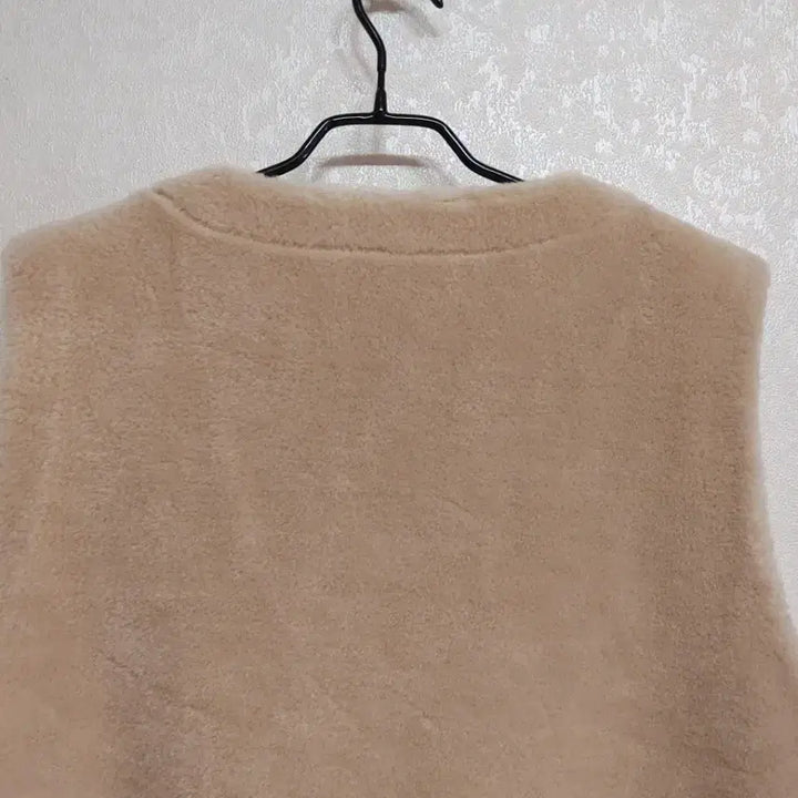 [BUNJANG] Dejavu Wool Vest Beige / 데자누 양모 양털조끼  베이지