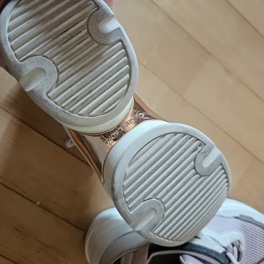 [BUNJANG] Michael Kors Height Sneakers / 마이클코어스키높이 운동화 핑크 베이지