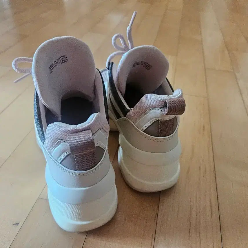 [BUNJANG] Michael Kors Height Sneakers / 마이클코어스키높이 운동화 핑크 베이지