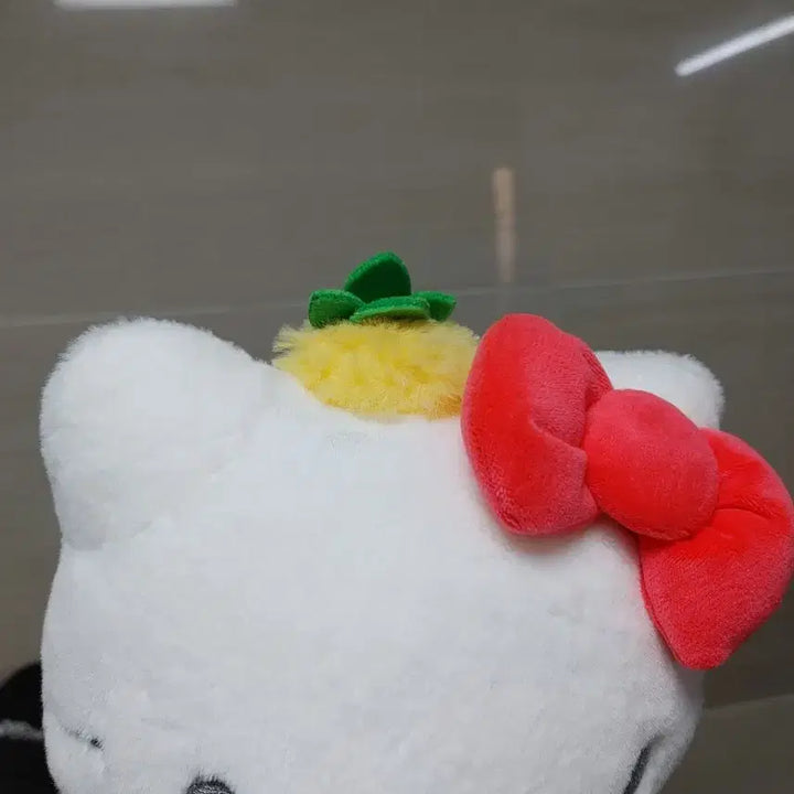 [BUNJANG] Sanrio Hello Kitty Pineapple Medium Plush / 파인애플 헬로키티 중형인형