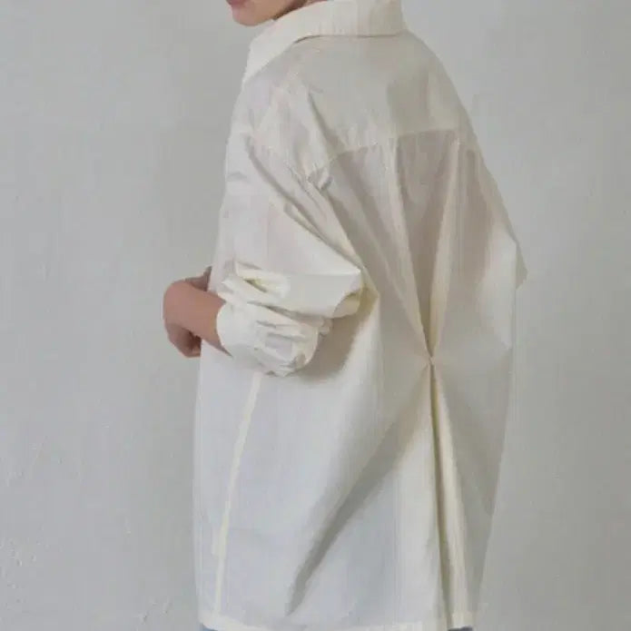 [BUNJANG] HANE Loose Fit Back Gather Shirt / HANE 하네 루즈핏 백개더 셔츠 새상품