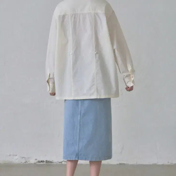 [BUNJANG] HANE Loose Fit Back Gather Shirt / HANE 하네 루즈핏 백개더 셔츠 새상품