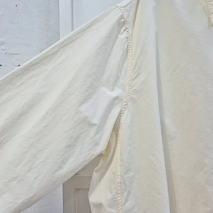 [BUNJANG] HANE Loose Fit Back Gather Shirt / HANE 하네 루즈핏 백개더 셔츠 새상품