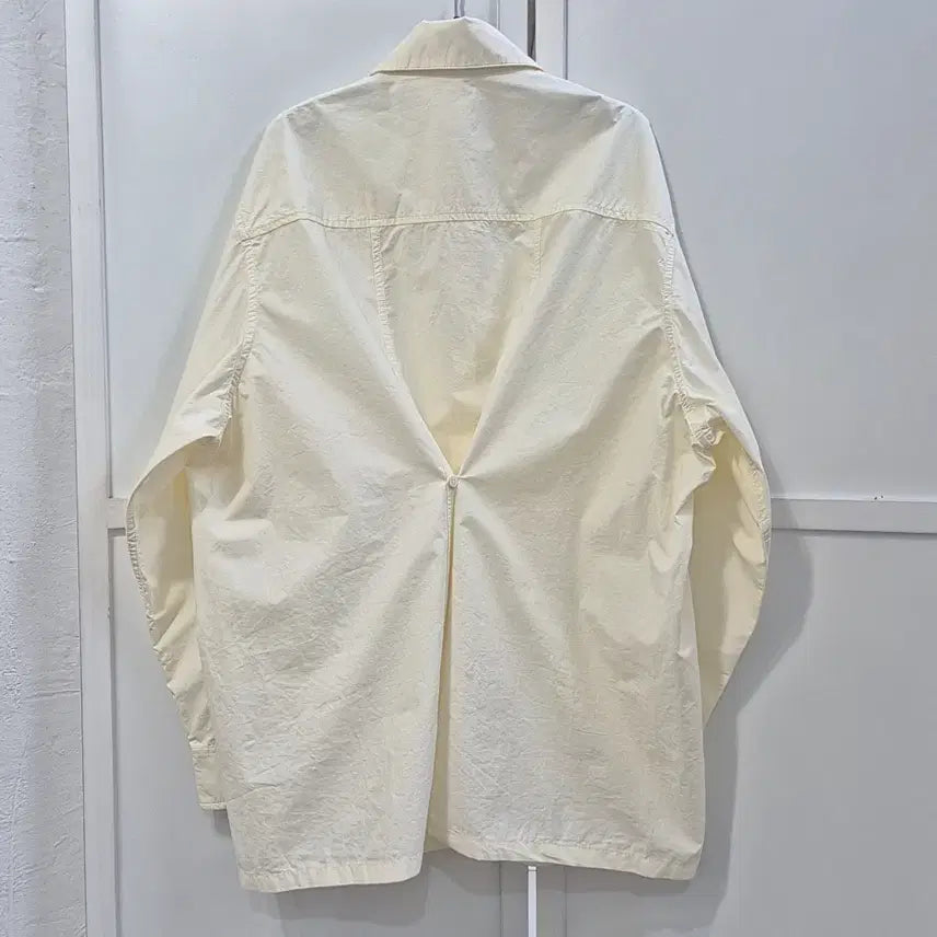 [BUNJANG] HANE Loose Fit Back Gather Shirt / HANE 하네 루즈핏 백개더 셔츠 새상품