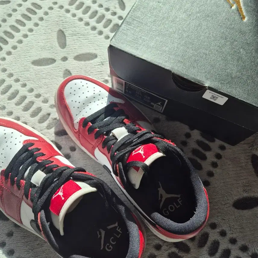 [BUNJANG] Nike Air Jordan 1 Low Chicago Sneakers / 나이키 에어 조던 1 로우 시카고