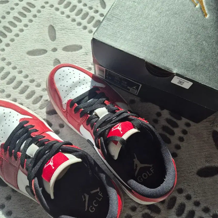 [BUNJANG] Nike Air Jordan 1 Low Chicago Sneakers / 나이키 에어 조던 1 로우 시카고