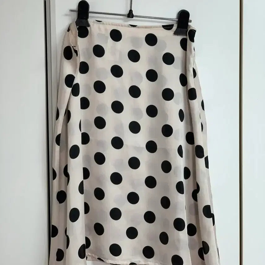 [BUNJANG] jinnipick Dot Skirt M / 지니픽 jinnipick 폴카 도트 스커트 m