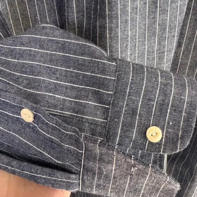 [BUNJANG] Striped Shirt / 세로 줄무늬의 셔츠