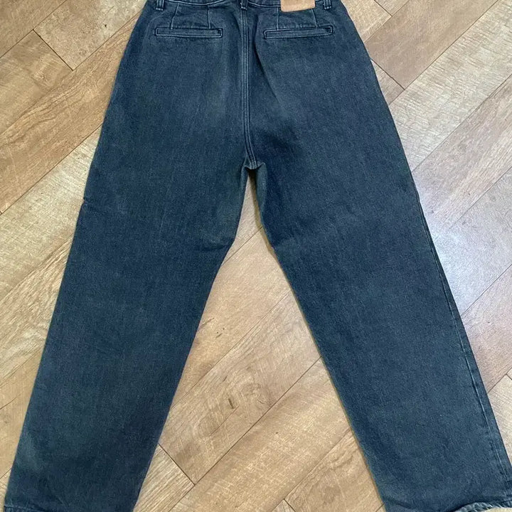 [BUNJANG] Brown Yard Black Denim Pants / [브라운야드] 블랙 데님 팬츠 1