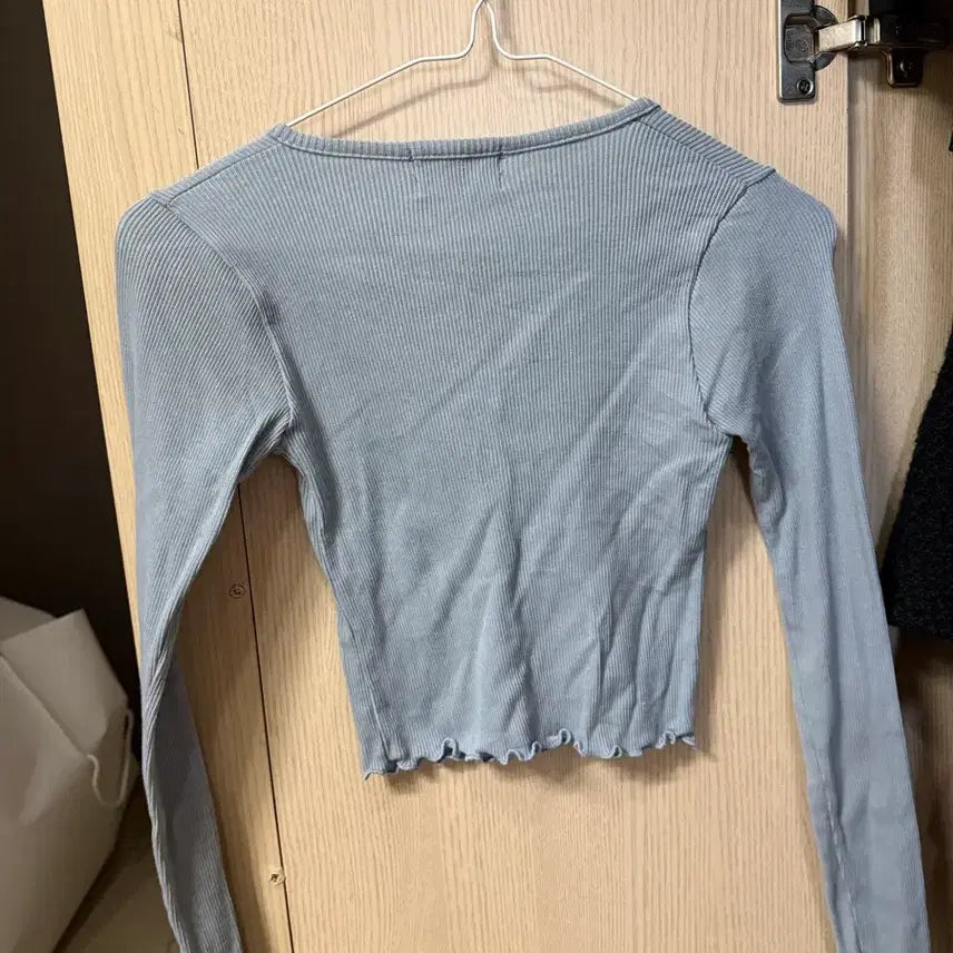 [SOLD OUT] 소라색 크롭 가디건 발레 워머