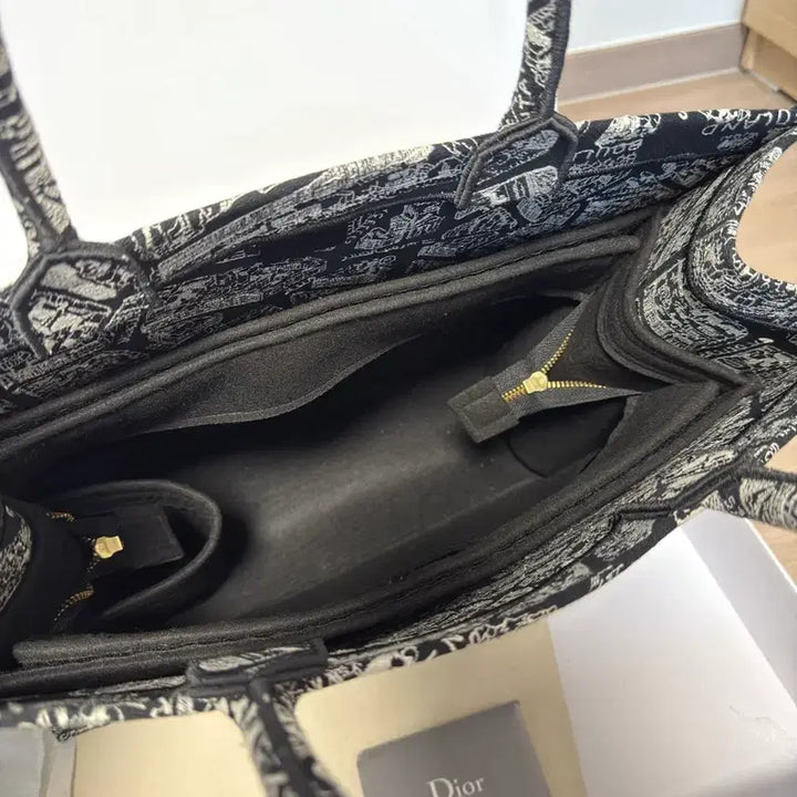 [BUNJANG] Dior Book Tote Bag Large Flane Paris / (정품) 디올 북토트백 라지 플랑드 파리 플랜드 파리