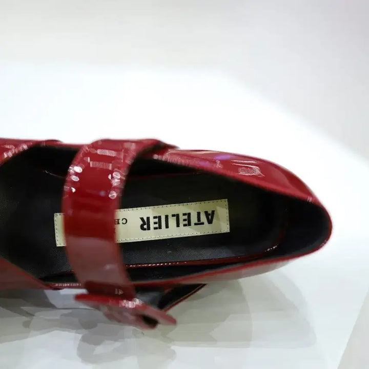 [BUNJANG] Lucky Chouette Cutting Point Patent Pumps / 럭키슈에뜨 컷팅 포인트 페이턴트 펌프스 새제품