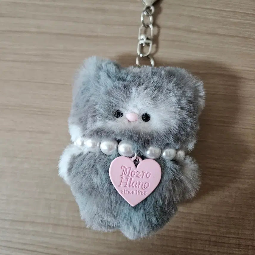 [BUNJANG] Gray Mackerel Tabby Cat Keychain with Heart Pendant / [새상품] 그레이 고등어 태비 고양이 키링