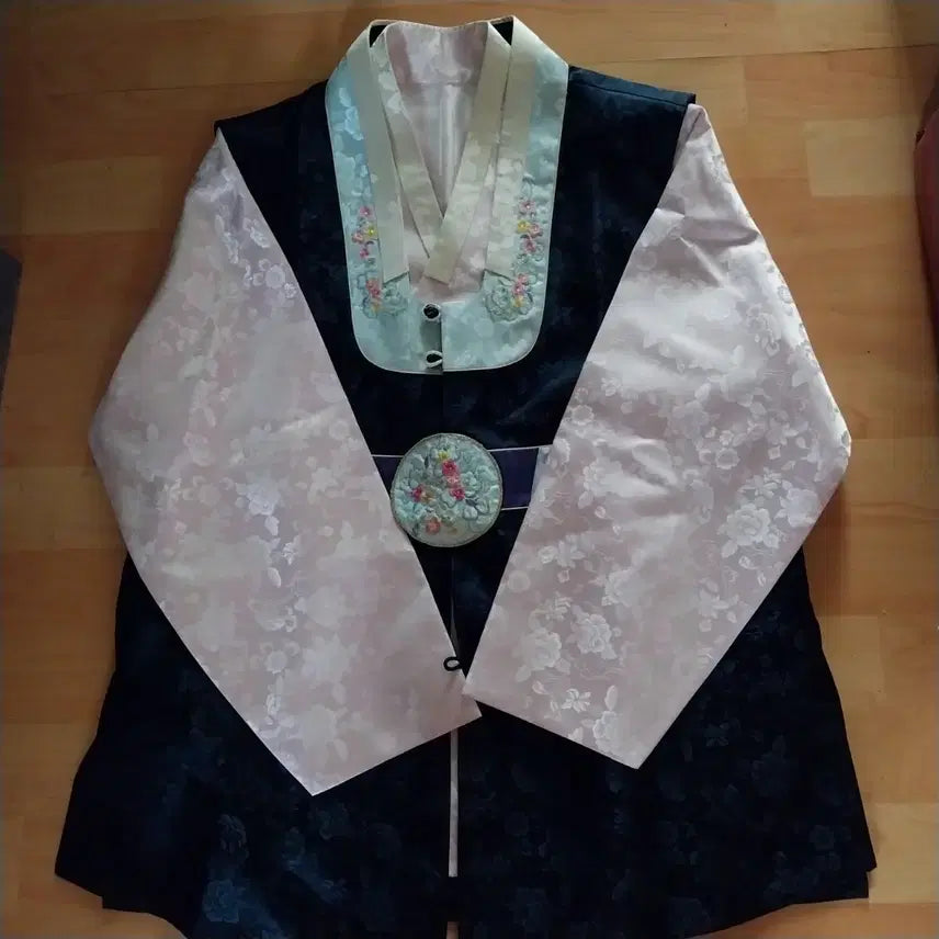 [BUNJANG] Floral Pattern Men&