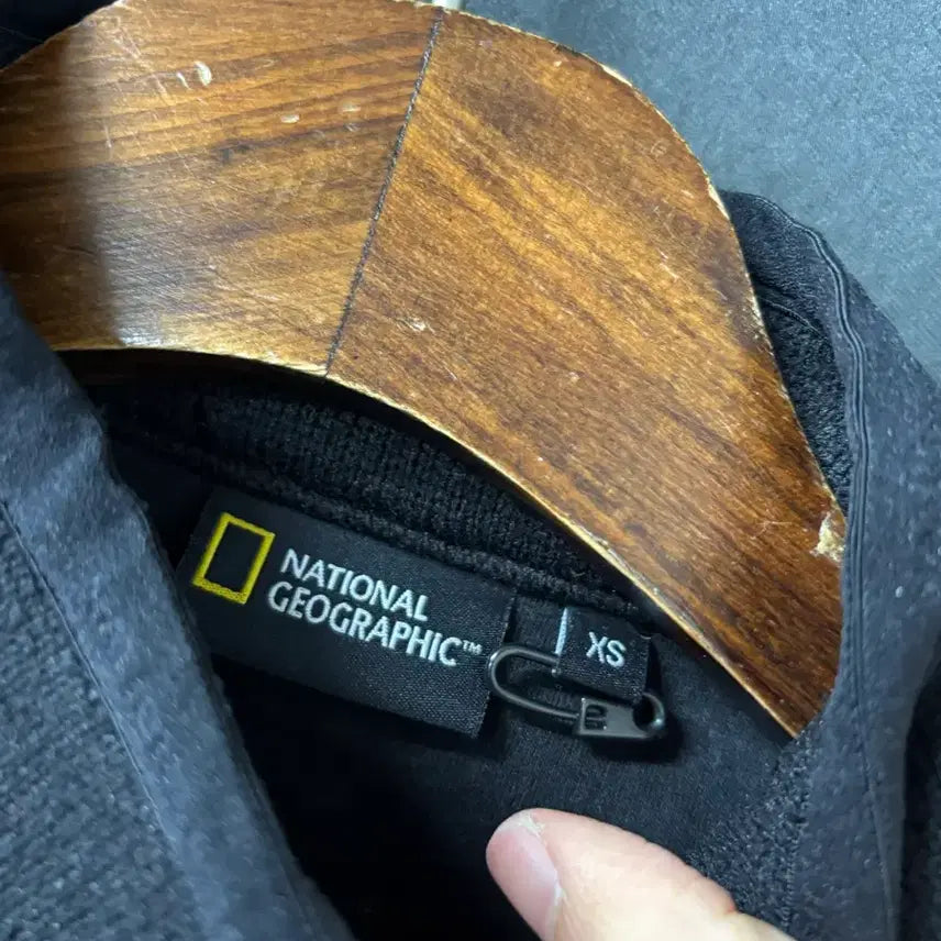 [BUNJANG] National Geographic Women's Zip-up Jacket / <만원빈티지> 최저가 보장!! 네셔널 지오그래픽 여성 집업 (부분보풀감)