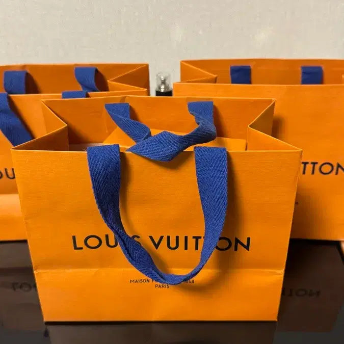 [BUNJANG] Louis Vuitton Neo LV Club Keyring M80237 / (정품) 루이비통 네오 LV 클럽 키링 M80237