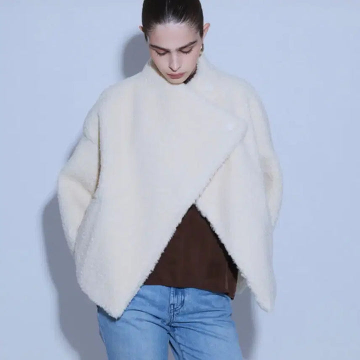 [BUNJANG] Arik Fur Coat / Arik 아리크 퍼 코트