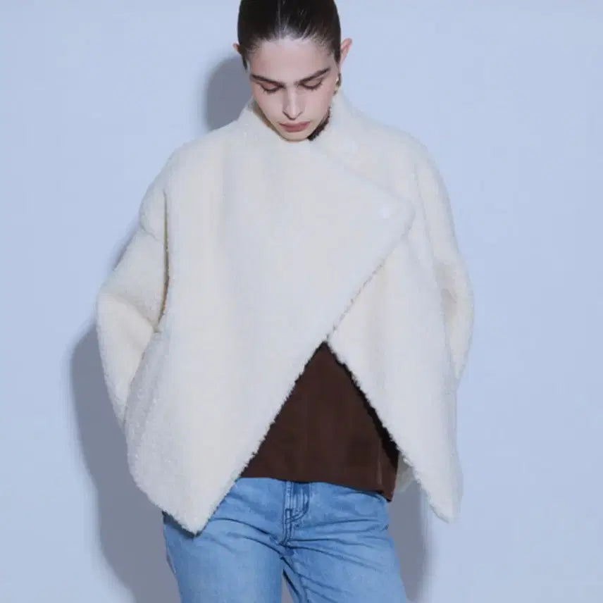 [BUNJANG] Arik Fur Coat / Arik 아리크 퍼 코트