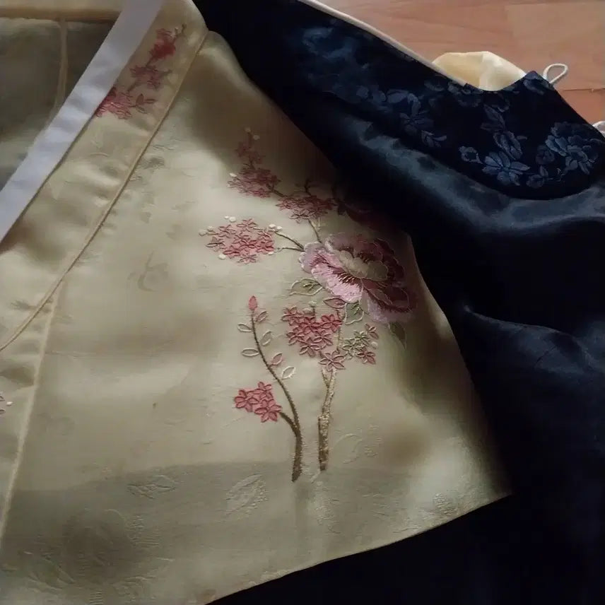 [BUNJANG] Traditional Korean Hanbok Set / 한복