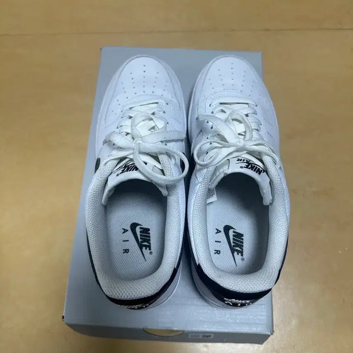 [BUNJANG] Nike Air Force White and Black (CT2302-100) / 나이키 에어포스 흰검(CT2302-100)