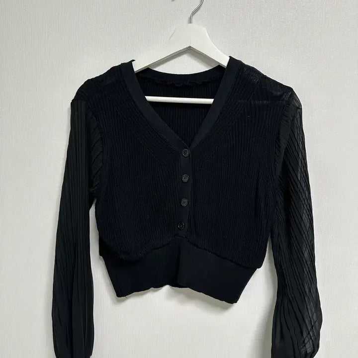 [BUNJANG] Black See-Through Sleeve Cardigan Knit / 시스루 소매 블랙 가디건 니트