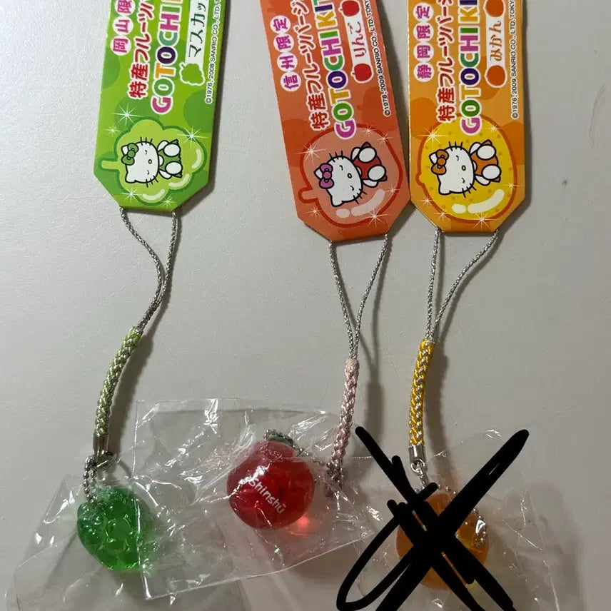 [BUNJANG] Kitty Resin Fruit Strap / 과일 레진 키티스트랩
