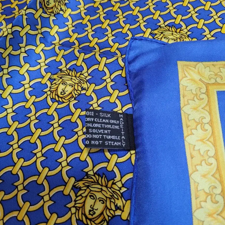 [BUNJANG] Versace Silk Scarf / 정품 베르사체 실크 스카프