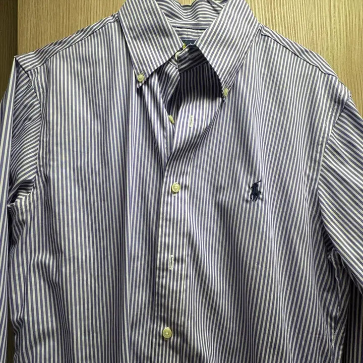 [BUNJANG] Shirt (M Size) / 폴로 스트라이프 셔츠 M Size