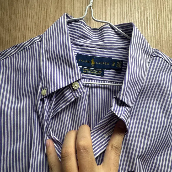 [BUNJANG] Shirt (M Size) / 폴로 스트라이프 셔츠 M Size