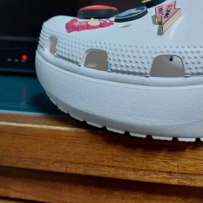 [SOLD OUT] 크록스 클래식 플랫폼.W8. 250