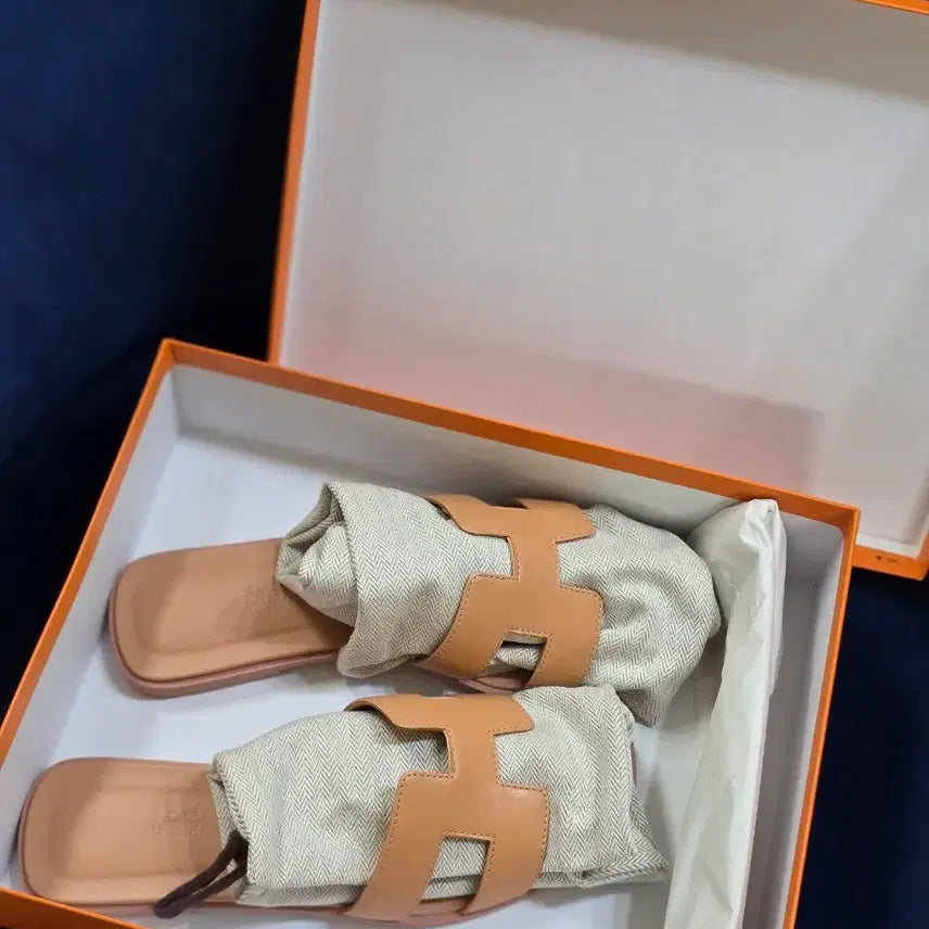 [BUNJANG] Hermes Oran Sandals Granit Rose 36.5 / <새상품 정가이하> 에르메스 오란 샌들 Granit Rose 핑크베이지